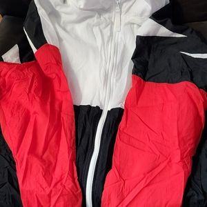 Nike Men's Windbreaker Jacket (Size Medium)